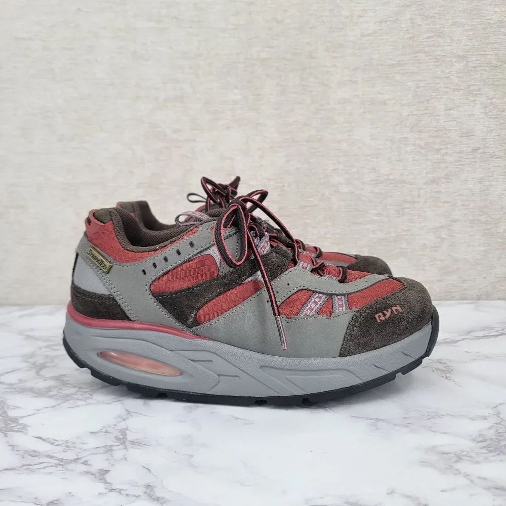 Ryn Trail Red Gray Athletic Shoe US Size 6 Korean 235 Hiking Running